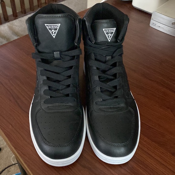 Guess black and white high tops - Picture 2 of 4